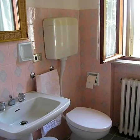 La Casa Dei Pini Malnate