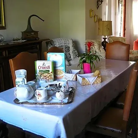 Bed & Breakfast La Casa Dei Pini Malnate