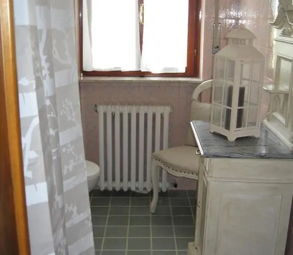 La Casa Dei Pini B&B Malnate